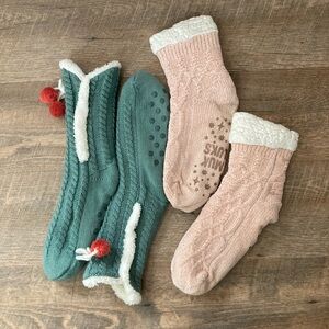 Muk Luks Slipper Non Skid Sock Set